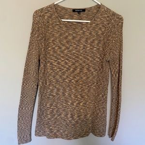 Women's long-sleeved knit top, size medium.